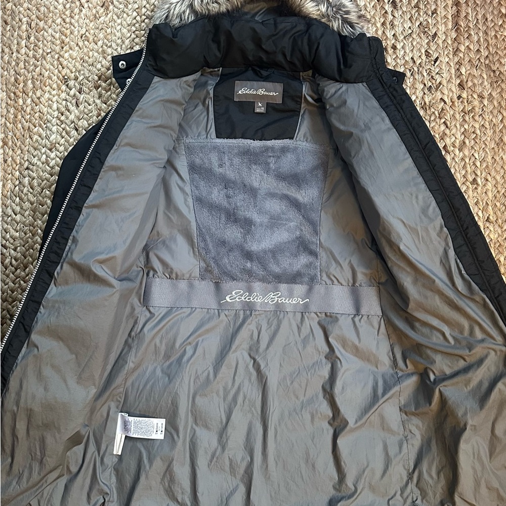 Eddie Bauer down insulated parka - Picture 4 of 5